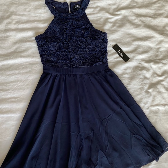 Nice dress with tag - Picture 1 of 7